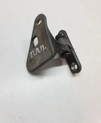Mercedes-Benz CLS C219 Front door lower hinge 
