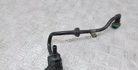 Volvo XC60 Breather valve 31478982