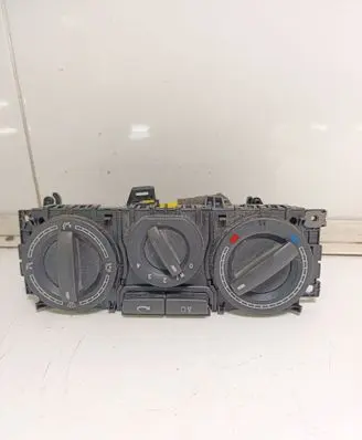 Volkswagen Transporter - Caravelle T5 Climate control unit 7H0820045R