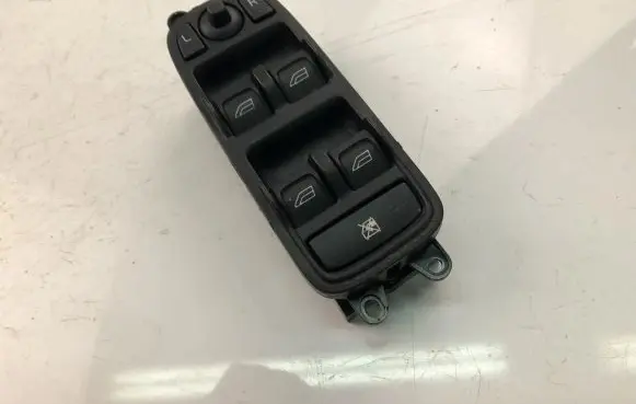 Volvo V50 Electric window control switch 30773210