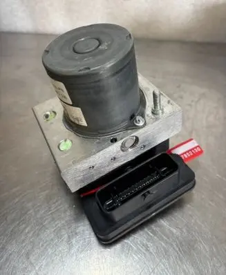 Mercedes-Benz Vito Viano W447 Master brake cylinder
