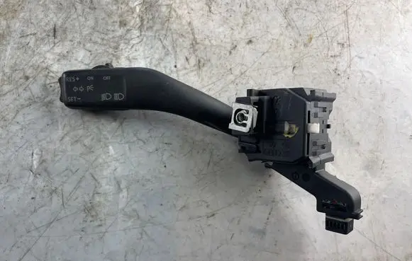 Volkswagen Touran I Indicator stalk 1k0953513a