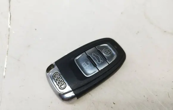 Audi Q5 SQ5 Ignition key/card 8T0959754D 5101807 0810000095018017