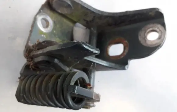Pontiac Bonneville Rear door lower hinge