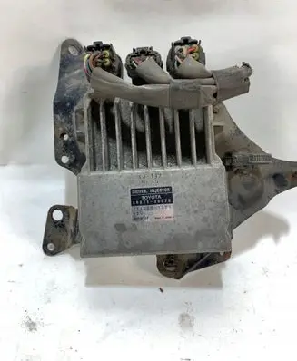Lexus IS 220D-250-350 Fuel injection control unit/module 8987120070