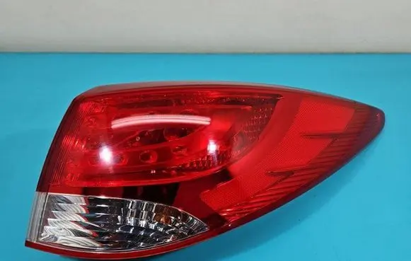 Hyundai ix35 Rear/tail lights 92402-2Y0 IMPRK1422502