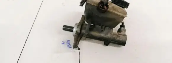 Master brake cylinder