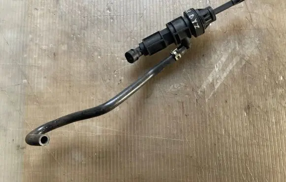 Mitsubishi ASX Clutch master cylinder