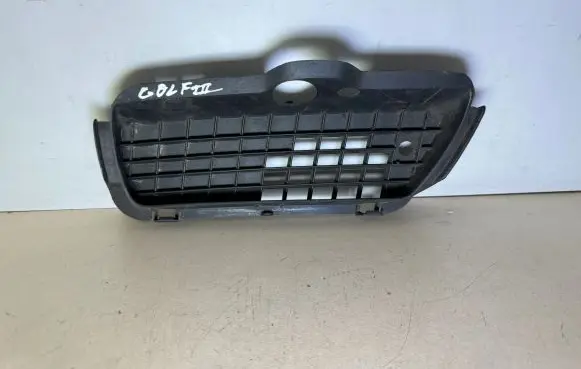 Volkswagen Golf III Front bumper lower grill 1H6853666