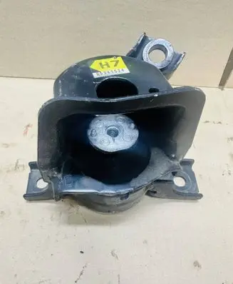 Toyota RAV 4 (XA50) Engine mount vacuum valve 