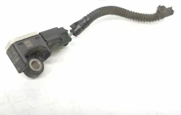 Ford Focus Airbag deployment crash/impact sensor 8V4T14B006AA C83HA 110929400