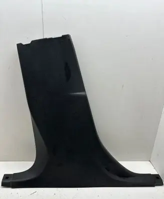 Volvo V40 (B) pillar trim (bottom) 31102351
