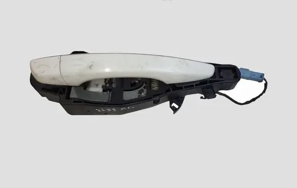 Peugeot 508 Front door lock 9686433680