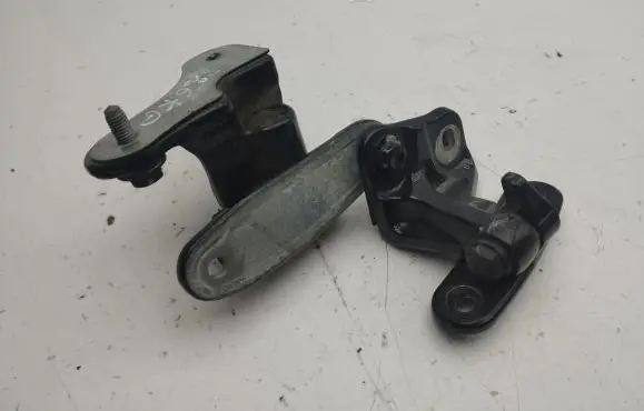 Mercedes-Benz B W246 W242 Rear door hinge set 