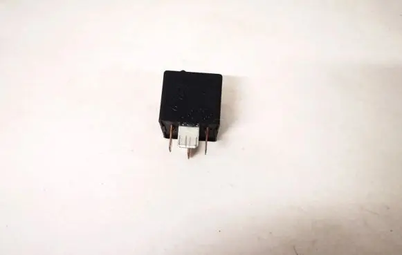 BMW 5 GT F07 Other relay 61366901469 v23136-j6-x48