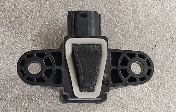 Hyundai Ioniq Airbag deployment crash/impact sensor 170503P00053F1
