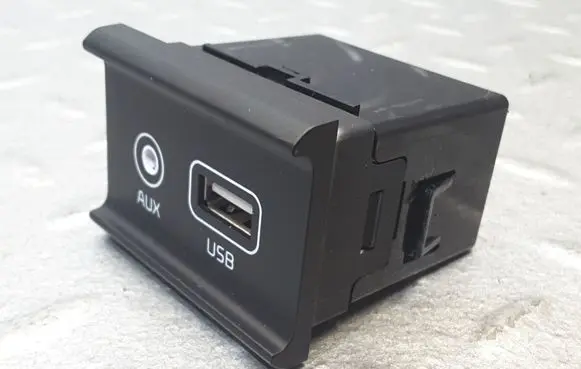 KIA Optima USB socket connector 96120D4500 JFMC1510220469C