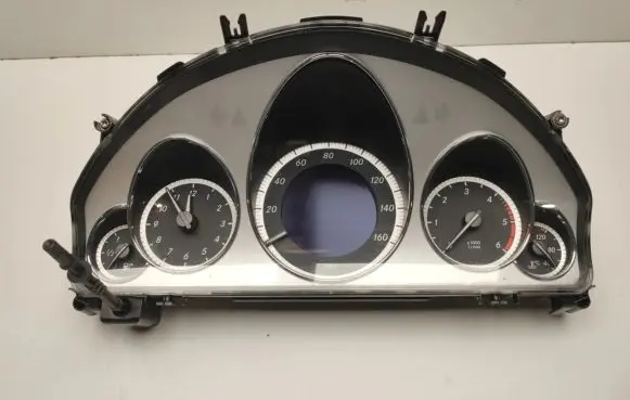 Mercedes-Benz E C207 W207 Speedometer (instrument cluster) A2129004313