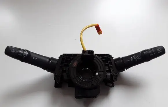 Mitsubishi ASX Wiper turn signal indicator stalk/switch 6817A012