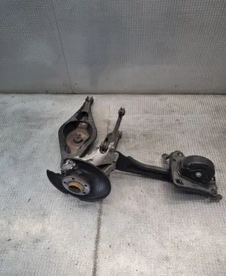 Volvo XC40 Rear wheel hub spindle/knuckle 32246251