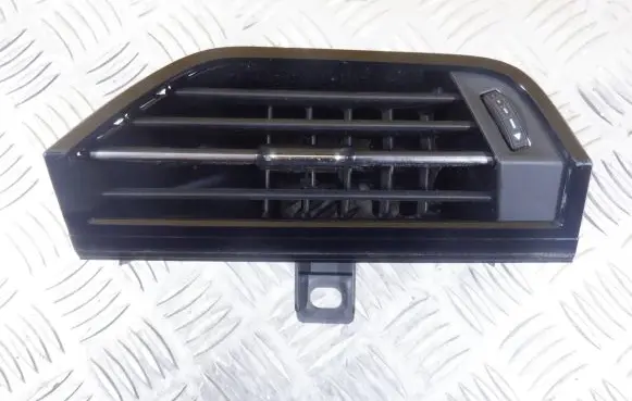 Audi Q3 F3 Dashboard side air vent grill/cover trim 83B820902 540261 AUUUQ3AU326