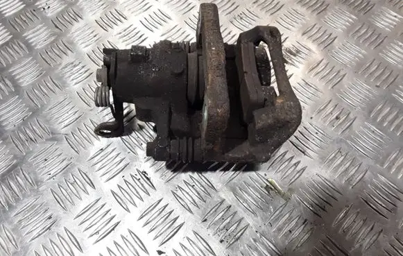 Opel Insignia A Rear brake caliper