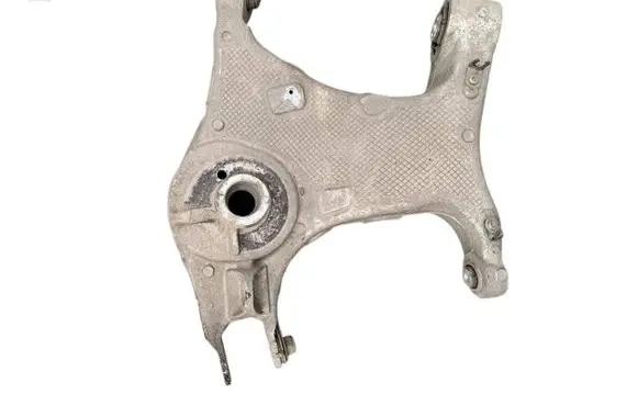 Rear control arm