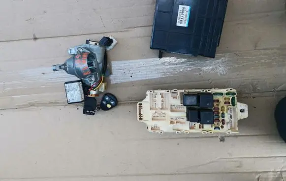 Mitsubishi Pajero Pinin Immobilizer control unit/module MR420880