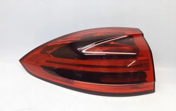 Porsche Cayenne (92A) Rear/tail lights 7P5945207R
