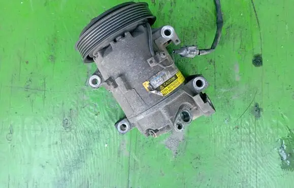 Nissan Almera N16 Air conditioning (A/C) compressor (pump) 926009F501