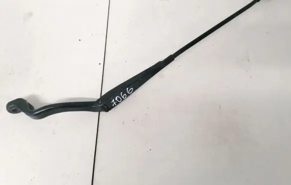 Ford Galaxy Front wiper blade arm 6m2117526ab