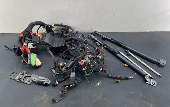 Audi A7 S7 4G Tailgate hydraulic set 4G8959107N 4G8827851R 4G8827857S