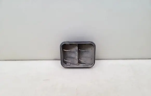 Nissan Primastar Fender grill 91166963