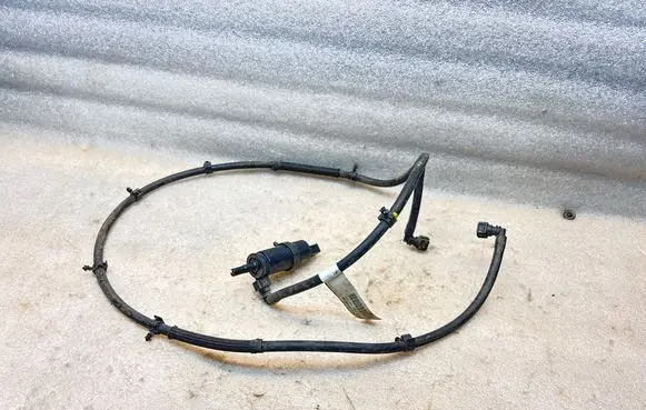 Jeep Grand Cherokee Windscreen/windshield washer pump 89032971 68188661AB PT911309