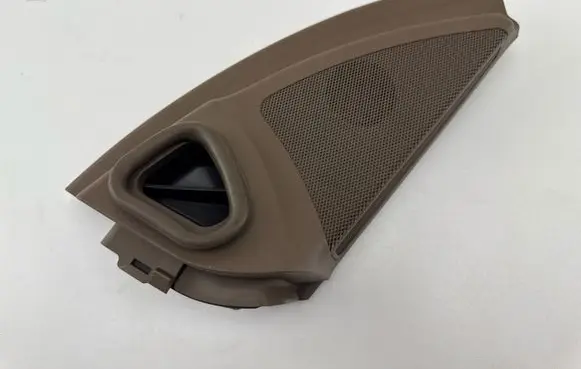 Mercedes-Benz ML W164 Front door speaker cover trim A1647201670