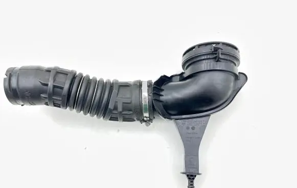 Maserati Ghibli Air intake hose/pipe 670105377 670038729 72405236