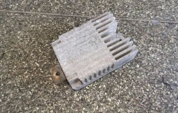 Coolant fan relay