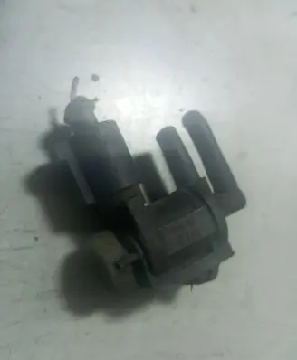Volkswagen PASSAT B6 Turbo solenoid valve 1J0906283C