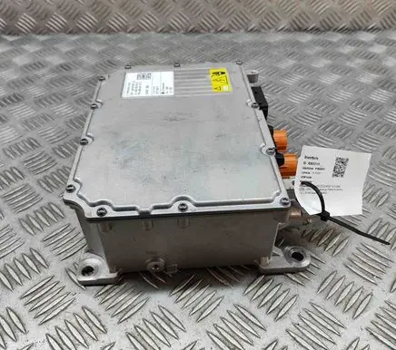 Mercedes-Benz CLA C118 X118 Voltage converter inverter A0009019412 A0009008926
