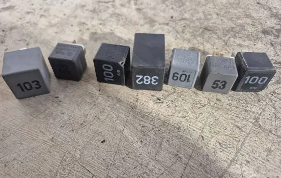 Audi A3 S3 8L Other relay 4RA00351029