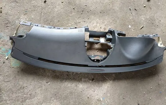 Mercedes-Benz E W211 Dashboard A2116800687