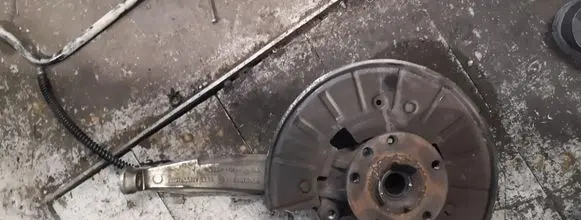 Audi Q7 4L Front wheel hub 7l6407245a