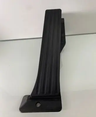 BMW 1 E81 E87 Accelerator throttle pedal 6770936 12037310 6PV00937921