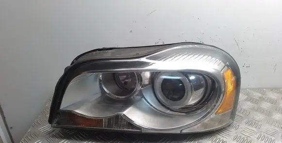 Volvo XC90 Headlight/headlamp 31111845
