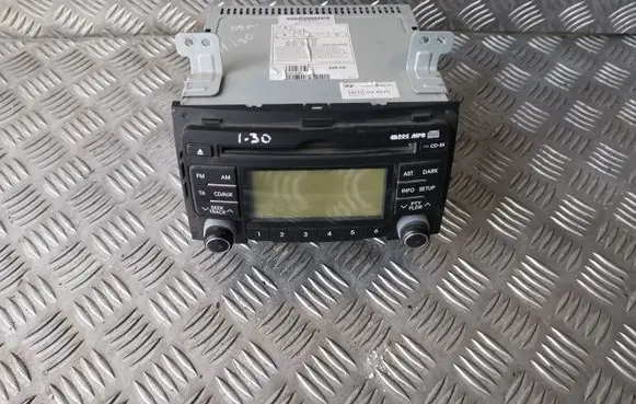 Hyundai i30 Radio/CD/DVD/GPS head unit 961602L200 A200FDESKD