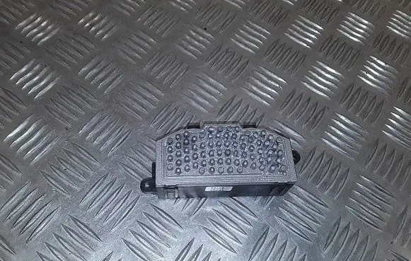 Heater blower motor/fan resistor