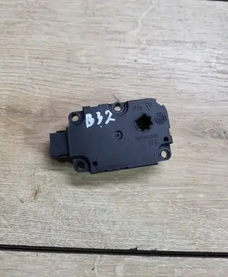 Mercedes-Benz B W246 W242 Air flap motor/actuator CZ1139300856 ZBAT0045D08