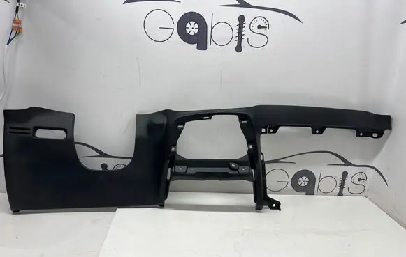 Volvo C40 Dashboard lower bottom trim panel 32234871