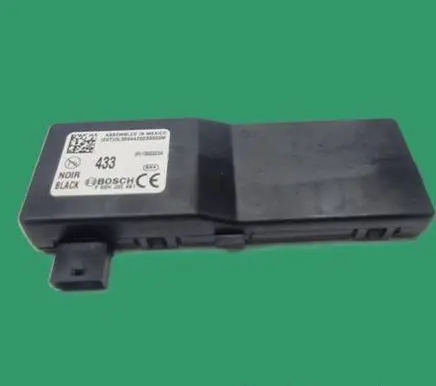 Opel Insignia A Door central lock control unit/module 13503204 F00HJ00491