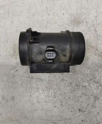 Volkswagen Golf III Mass air flow meter 71822101 074906461